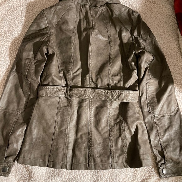 Leather jacket - Picture 6 of 6